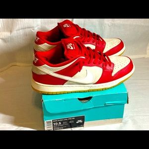 Nike Valentine’s Day dunk low